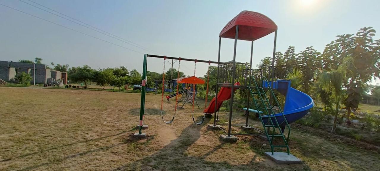 Modhera Sunrise Resort - Tents Bhungas Jungle Restaurants & Candlelight Dining Kalri Exterior foto