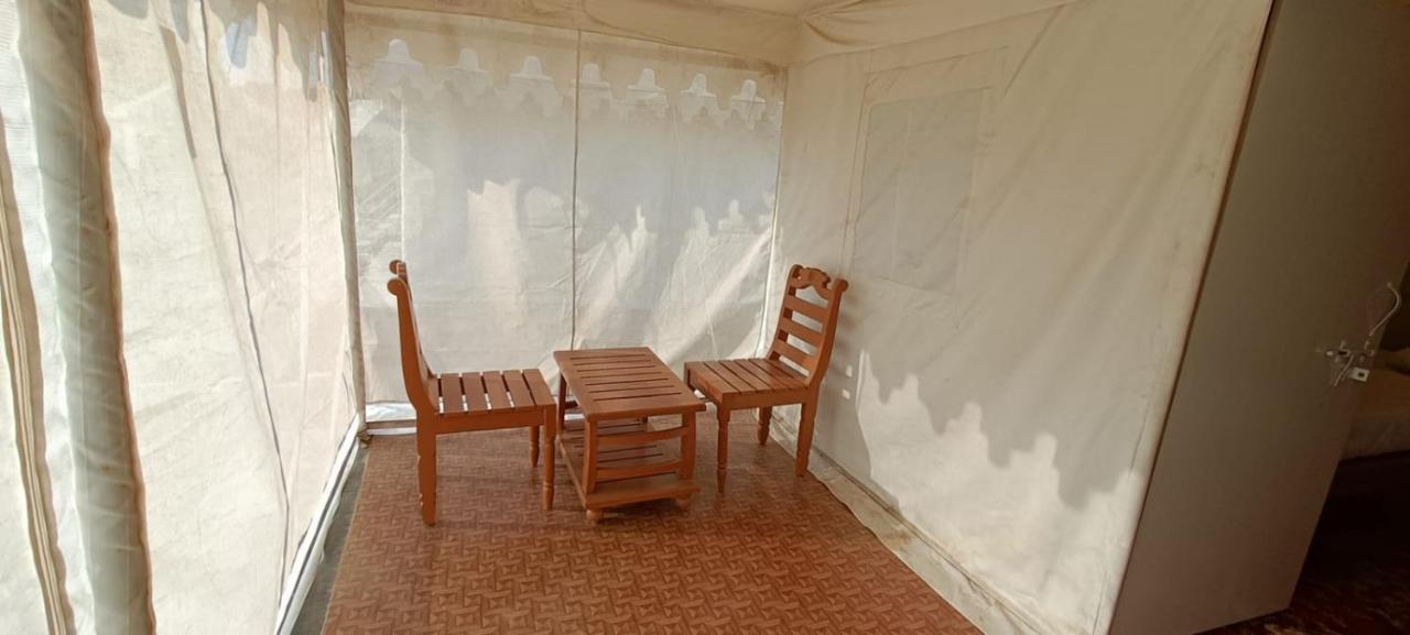 Modhera Sunrise Resort - Tents Bhungas Jungle Restaurants & Candlelight Dining Kalri Exterior foto