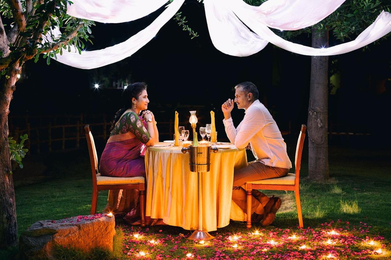 Modhera Sunrise Resort - Tents Bhungas Jungle Restaurants & Candlelight Dining Kalri Exterior foto