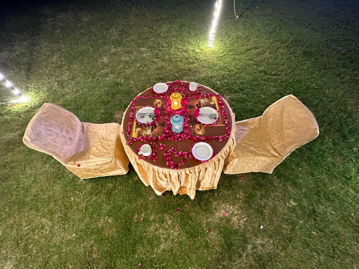 Modhera Sunrise Resort - Tents Bhungas Jungle Restaurants & Candlelight Dining Kalri Exterior foto